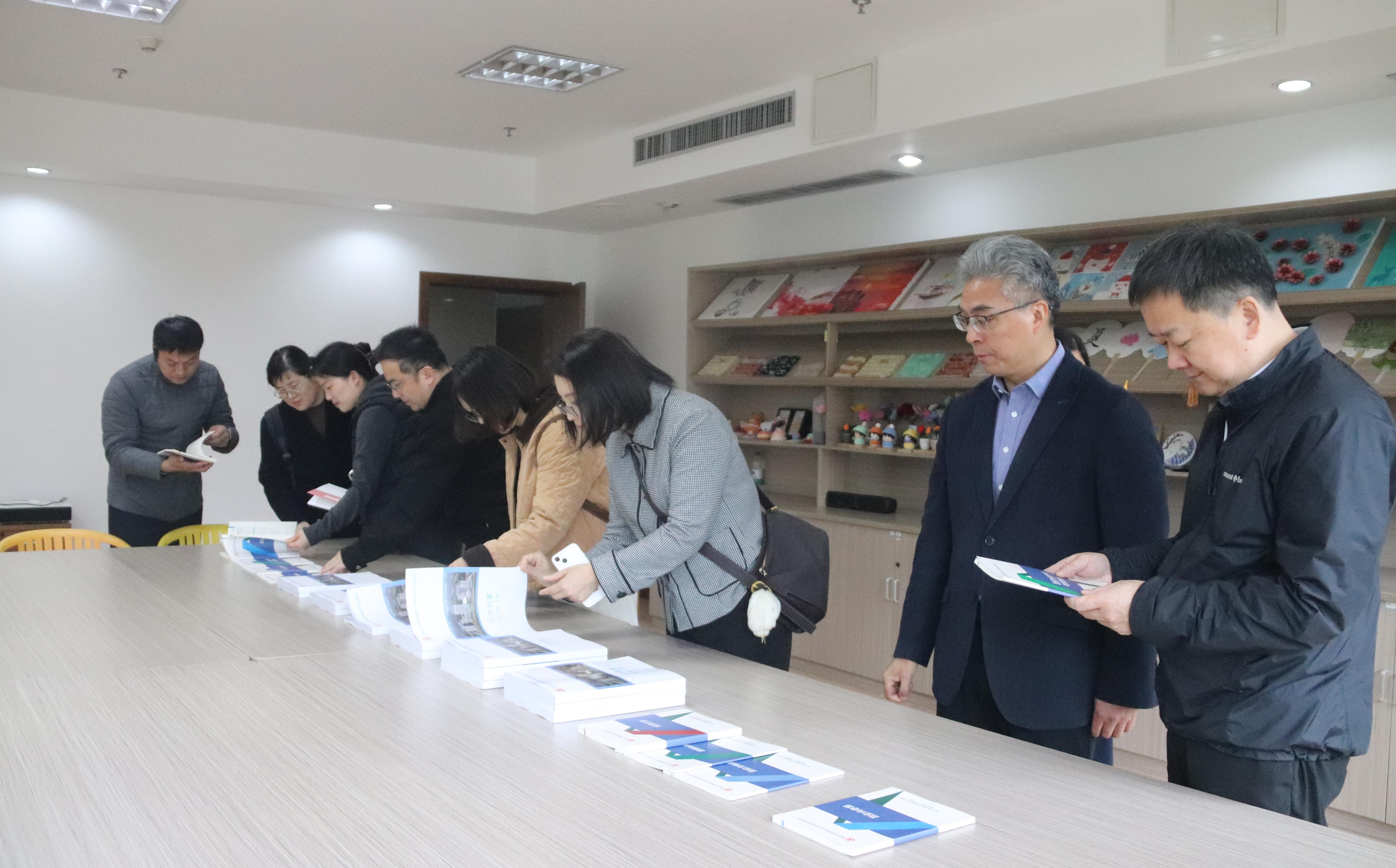 图片 1.jpg 图片 1.jpg